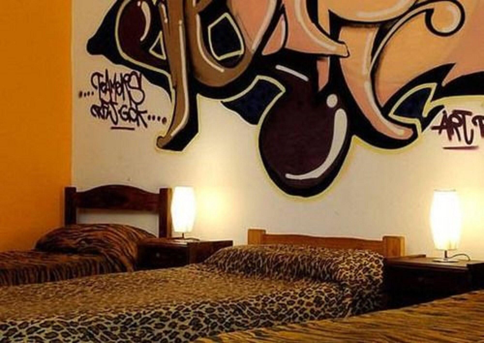 Hostal Art Factory San Telmo